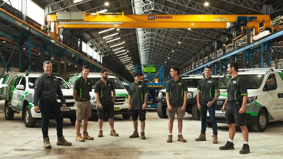 Fix Electrical electricians and fleet inside an industrial warehouse