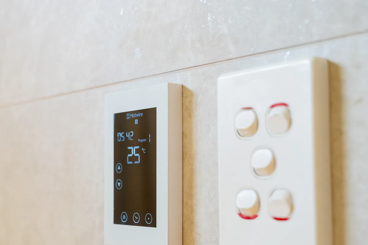 Smart lighting controls
